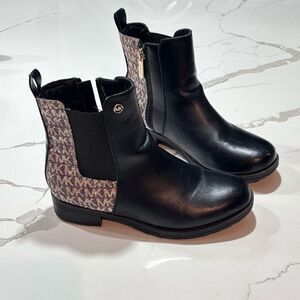 Michael Kors | MK Arabella Girls Booties Ankle Boots Fashion Shoes Kids Size 3